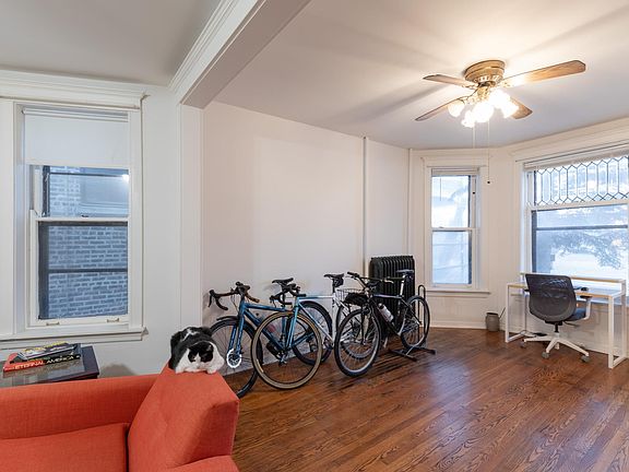 4th image of 1411 N California Ave #1