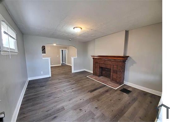 1st image of 1127 E 20th Ave
