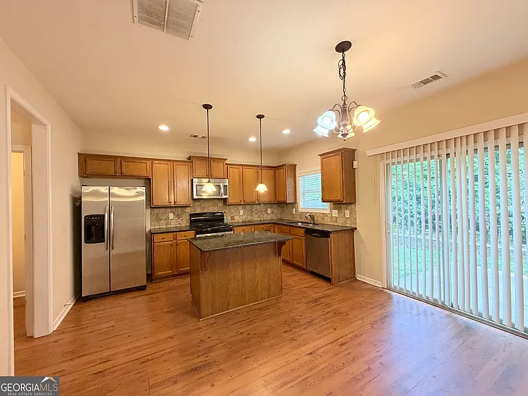259 Ascott Ln — Photo 4