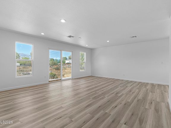 5th image of 830 Long Valley Rd