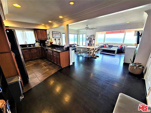 3rd image of 1174 E Ocean Blvd Unit 15