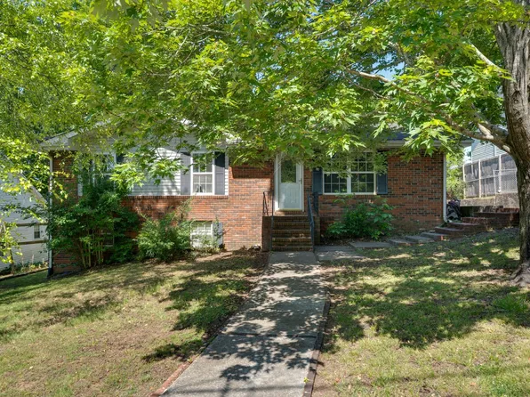 117 Vivian Ln, Carthage, TN 37030