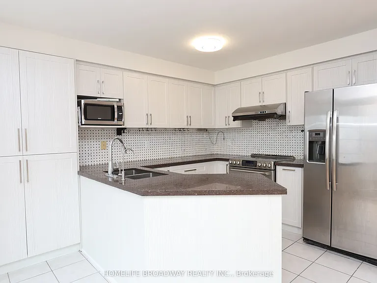 775 Bur Oak Ave — Photo 3