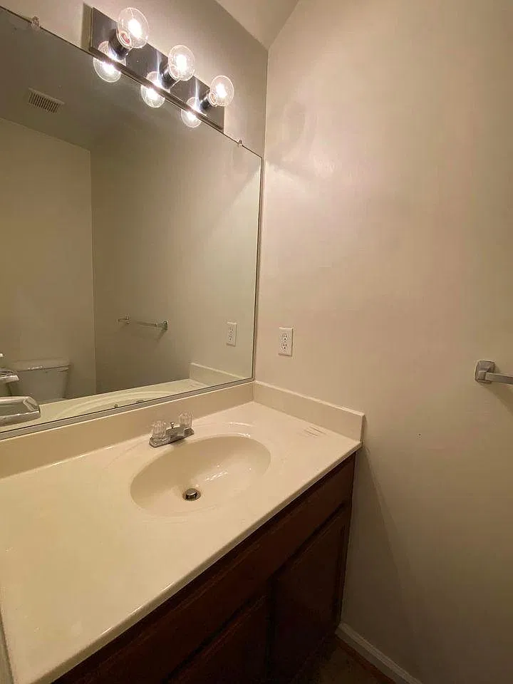 1517 King St — Photo 2