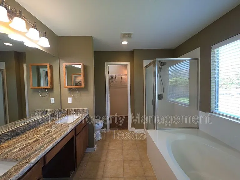 18401 Hees Ln — Photo 28