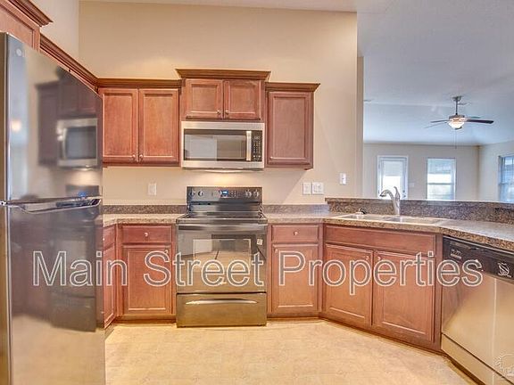 3rd image of 3324 Wasatch Range Loop