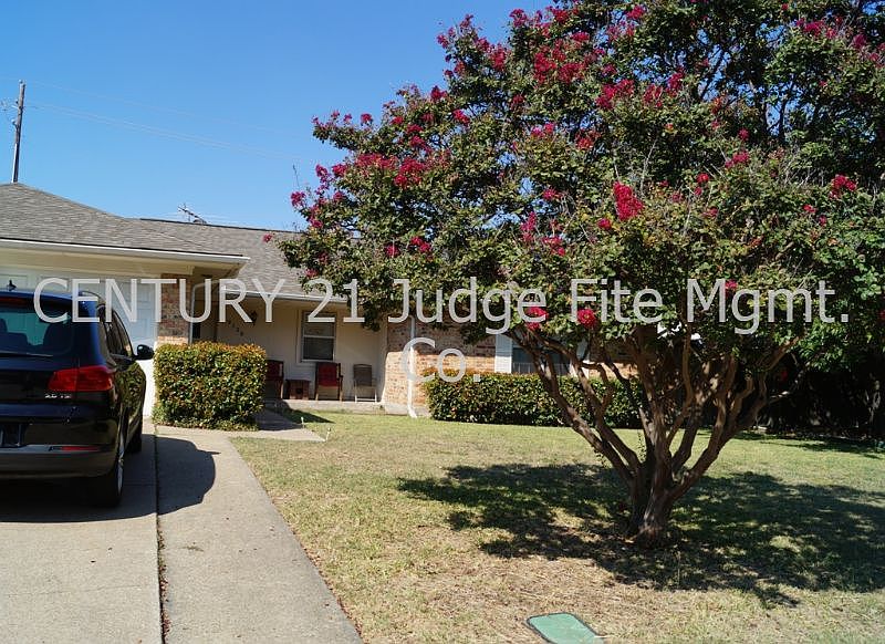1st image of 2129 Northmoor Dr