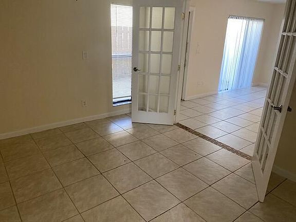 4th image of 643 Executive Center Dr APT 105