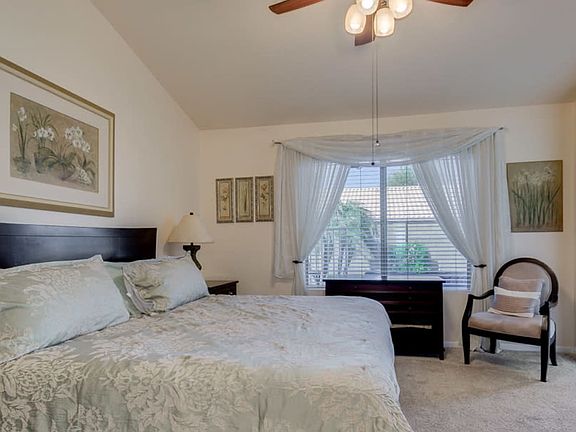 4th image of 2206 E Sherri Dr