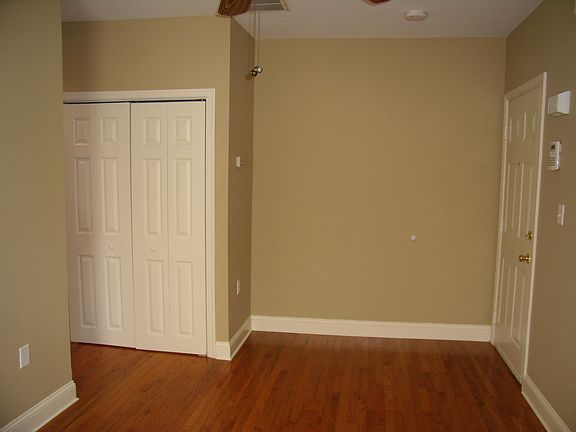 2nd image of 212 W 14th St