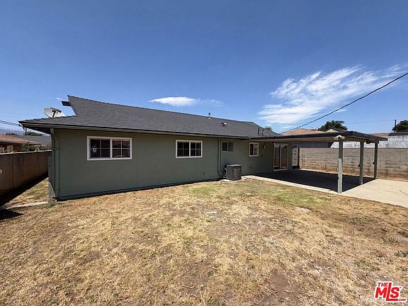 5th image of 21312 E Greenhaven St