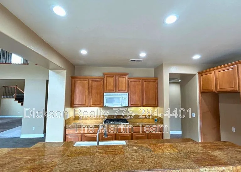 635 Ubaldo Ct — Photo 8