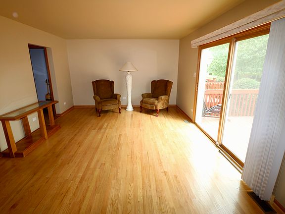 4th image of 7933 W 160th St