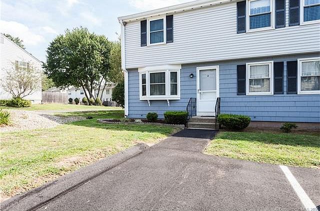 1st image of 2 Garland Dr #2