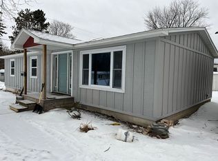 1003 West St, Boyne City, MI 49712