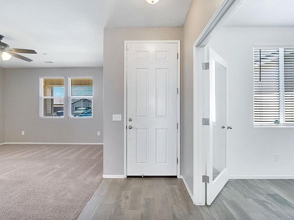 5th image of 1524 W Manor Ct