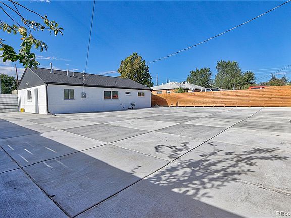 4th image of 991 E 88th Avenue