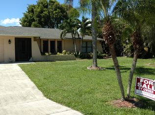 218 SW 37th St, Cape Coral, FL 33914
