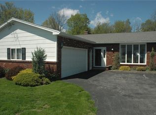 574 Rowley Rd, Depew, NY 14043