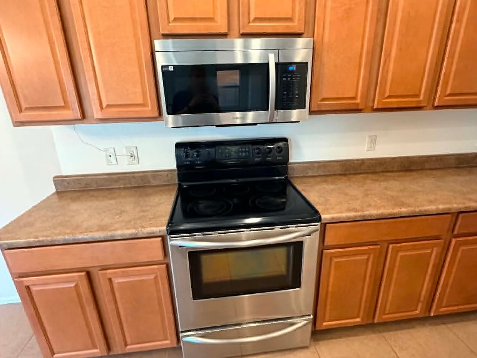 4 bed, 2301 sqft, $2,295 — Photo 4