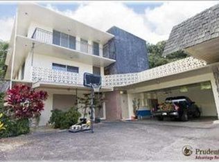 1675 Ala Mahamoe St #C2, Honolulu, HI 96819