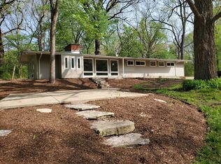 460 Willow Rd, New Lenox, IL 60451