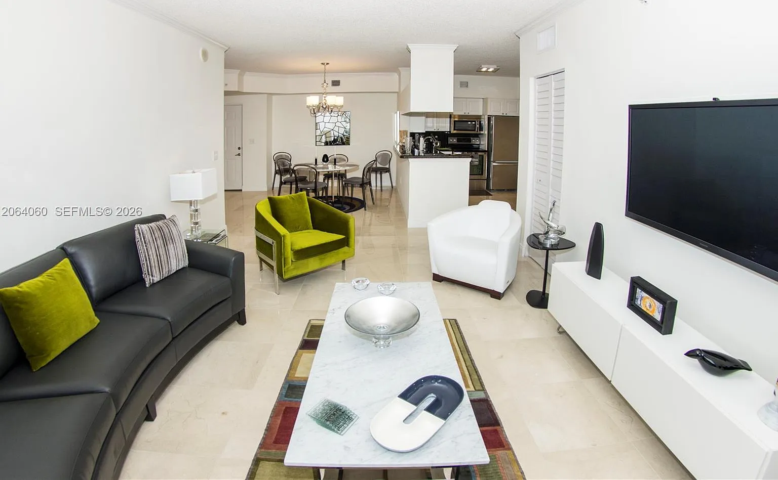 Porto Bellagio Condo — Photo 1