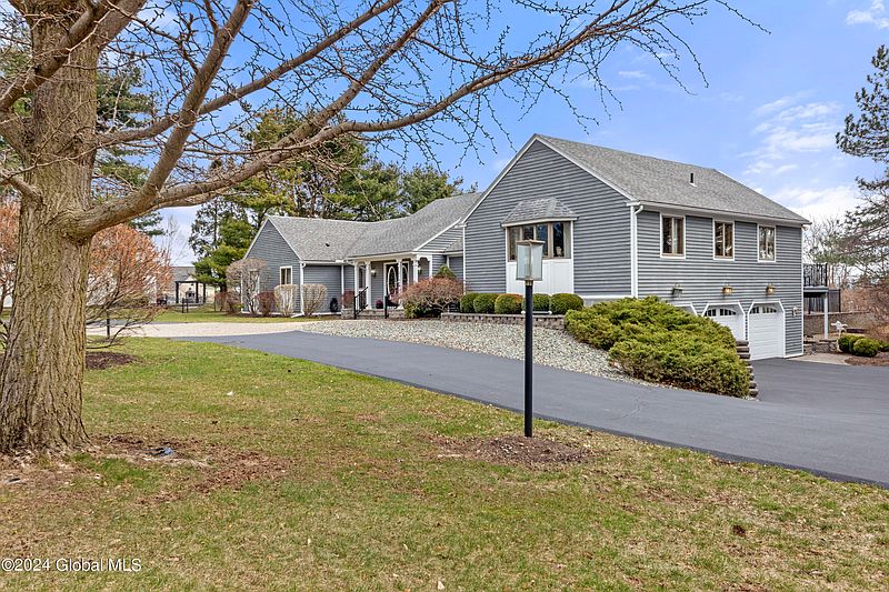 2nd image of 216 Wormer Road