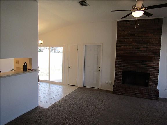 3rd image of 1341 Friars St