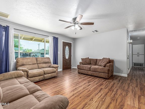 2nd image of 3137 N 37th Drive