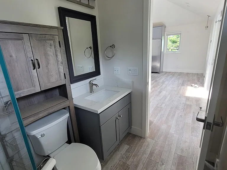 704B Laurel Ave — Photo 21