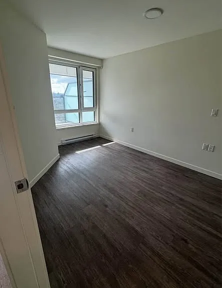 2619 Hastings St E — Photo 6