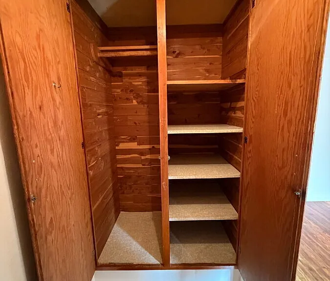 897 College Ave — Photo 16