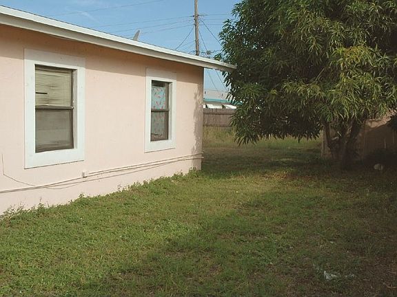 Fenced Side & Back Yard