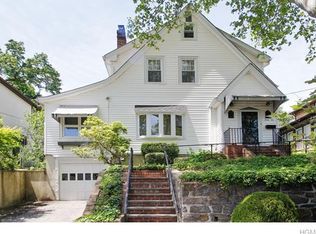 42 Hillcrest Rd, Mount Vernon, NY 10552