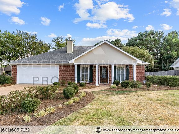 2nd image of 309 S Place Dr