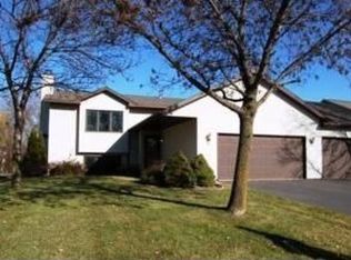 991 Kettle Creek Rd, Eagan, MN 55123