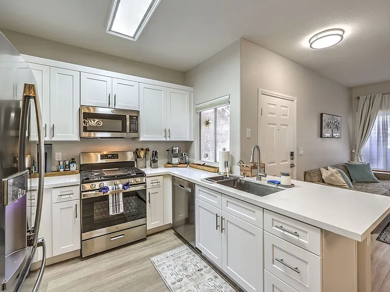 855 N Stephanie St #1015 — Photo 10