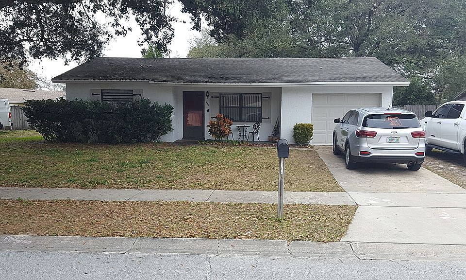 1st image of 421 Longwood Cir