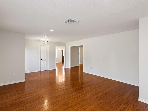 5th image of 11311 Scottsdale Dr