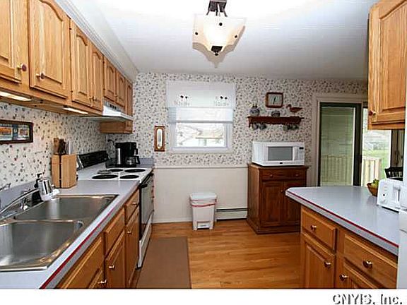 2nd image of 8337 Pansy Dr