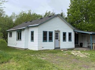 129 Ingalls Rd, Skandia, MI 49885