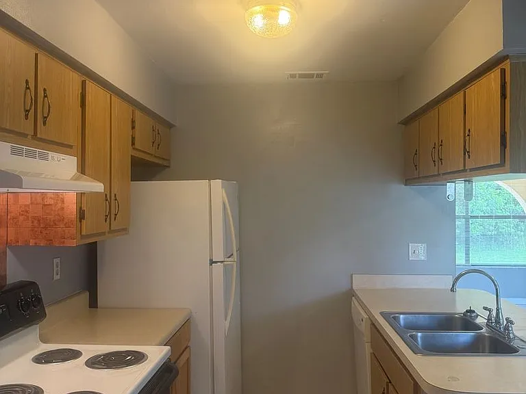 627B Bittern Ct — Photo 24