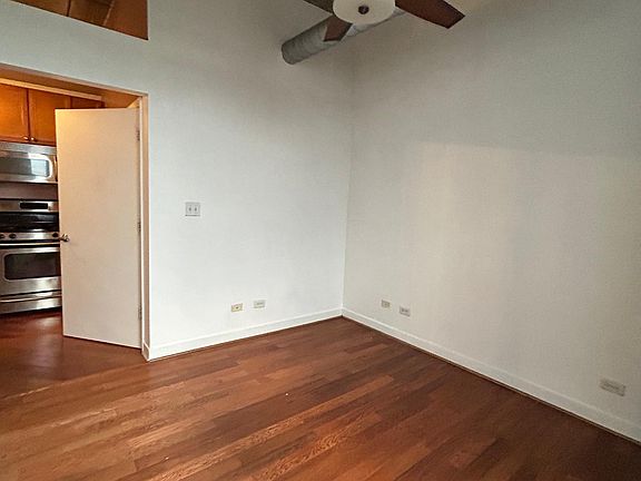 5th image of 833 W 15th Pl Unit 613-W