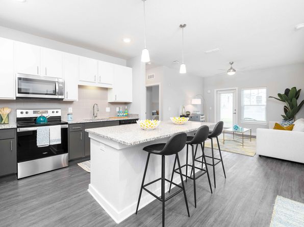 5258 Collins Preserve Ln #737