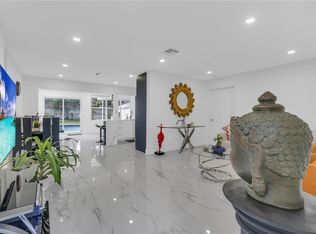 6320 Harding St, Hollywood, FL 33024