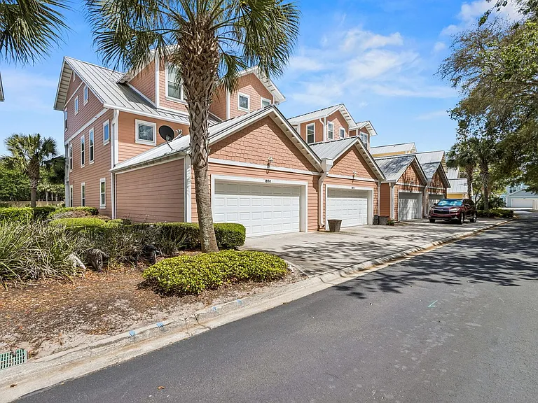 1850 Surf Side Dr — Photo 39