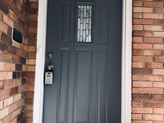 3rd image of 15951 Dobson Ave