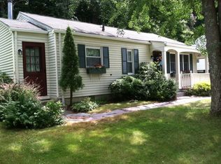 21 Sun Valley Dr, Worcester, MA 01609