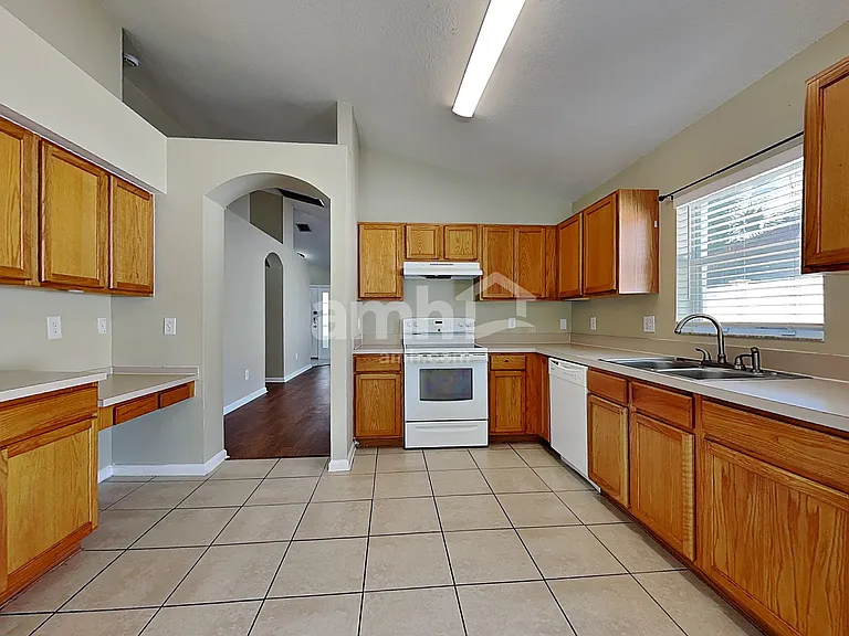10319 Soaring Eagle Dr — Photo 3